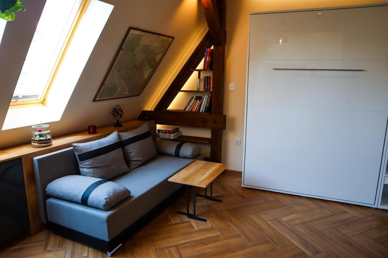 Attic Studio Jezyce Poznań Exteriör bild